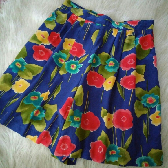 Pants - Cute Colorful Floral Shorts